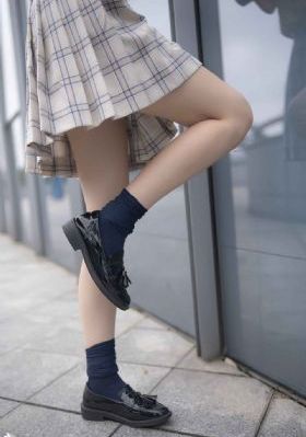 国产美女极度色诱视频_720影视在线观看