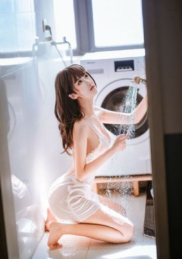丝袜制服美女第一页_国产剧电影在线观看