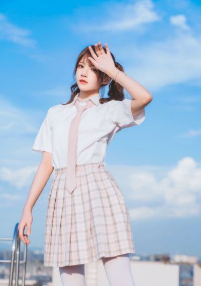 校花戴乳夹上课感受喷了_高清免费高清观看