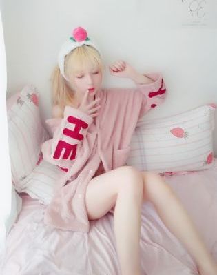 揉捏女生胸舔吸插下面_高清在线观看视频