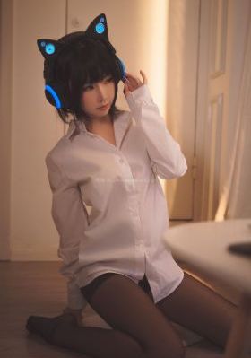 激情综合av_完整版电影在线观看