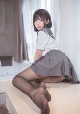 日韩网站中文字幕_720完整视频观看