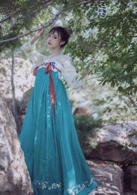 美女胸又黄又水_蓝光电影完整版在线观看